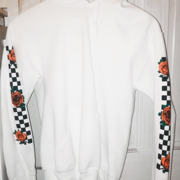 Tops - Artist Union white sweat shirt.